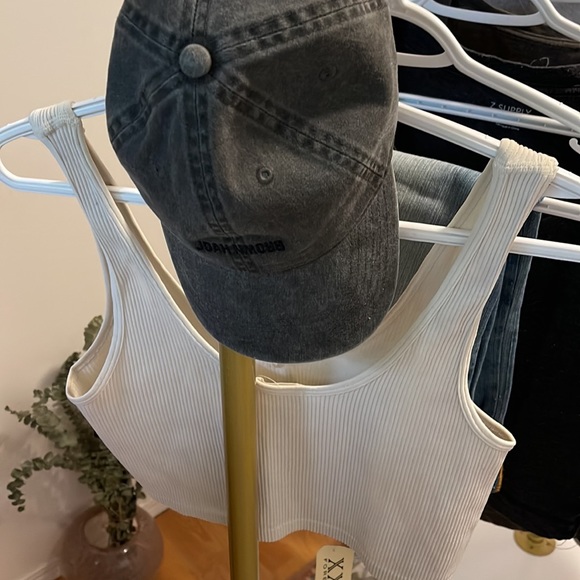 Summer looks - Picture 2 of 3